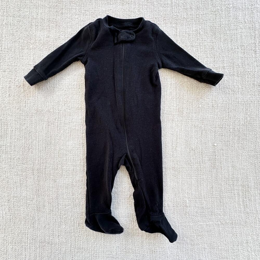 Primary Black Organic Cotton Footie Sleeper EUC 0-3mo